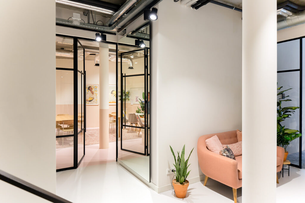 Scharnierdeuren en vaste panelen HAL52 Metaaldesign Mierlo